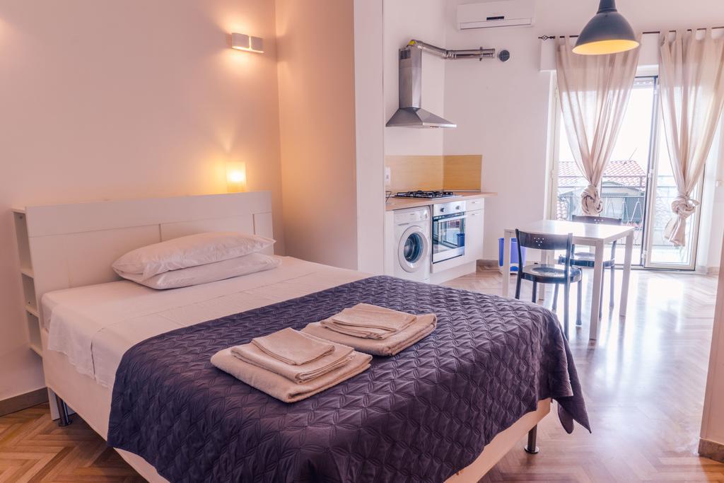 Solobed Leilighet Reggio Calabria Eksteriør bilde